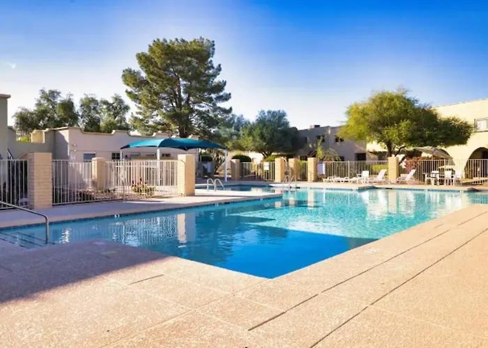 The Scott Casa - Walkable To Old Town Scottsdale, Vibrant Space, Inviting Patio! * Scottsdale
