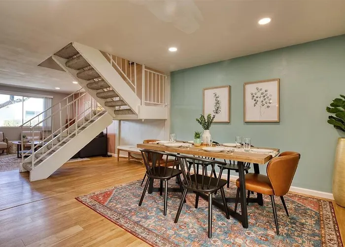 Apartment The Scott Casa - Walkable To Old Town Scottsdale, Vibrant Space, Inviting Patio!