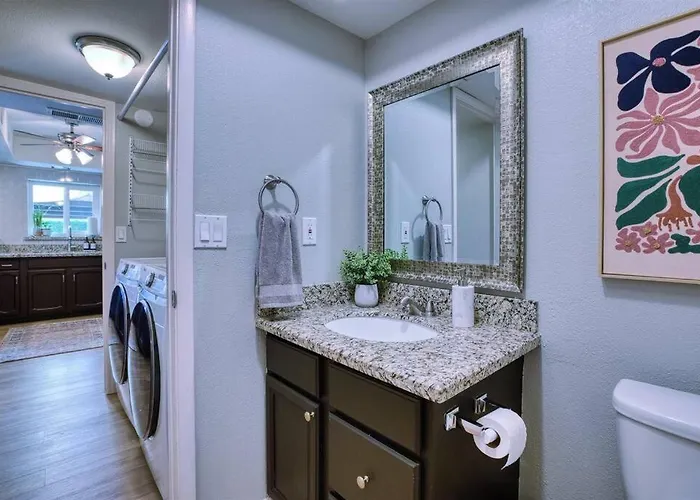 Apartment The Scott Casa - Walkable To Old Town Scottsdale, Vibrant Space, Inviting Patio! Scottsdale