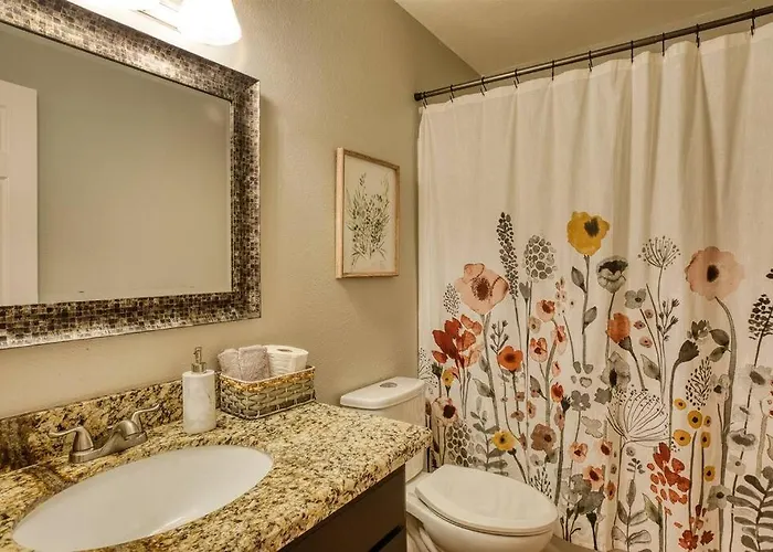 Apartment The Scott Casa - Walkable To Old Town Scottsdale, Vibrant Space, Inviting Patio!